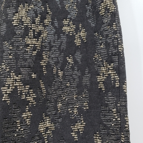 Banana Republic Jaquard Textured Belted Skirt with Metallic Accent - Picture 5 of 11